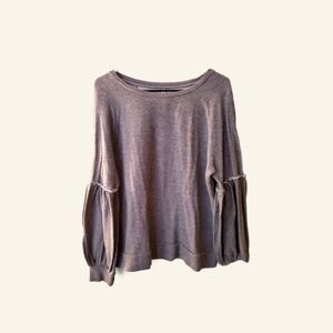 Junior's Dark Gray Sweatshirt